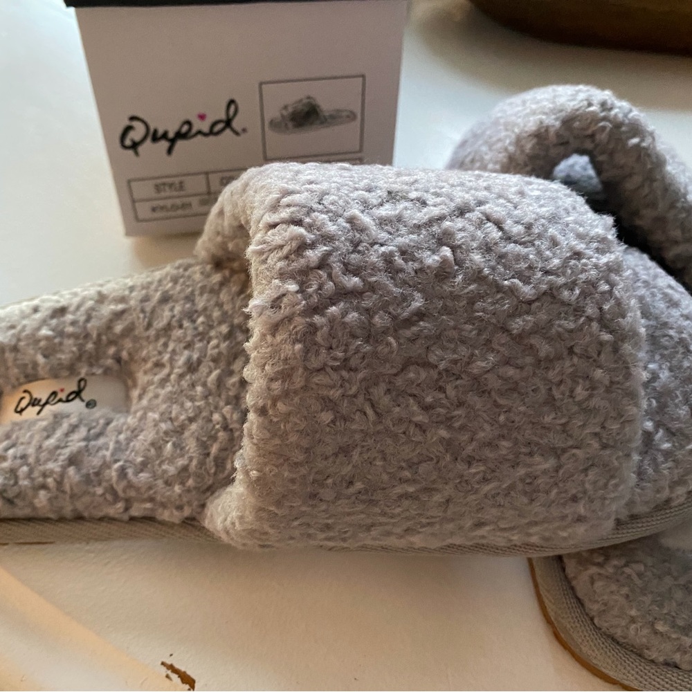 Cupid plush Sherpa slippers